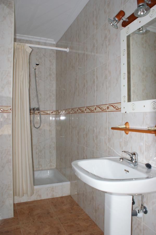 Hostal Carazo Torquemada Extérieur photo